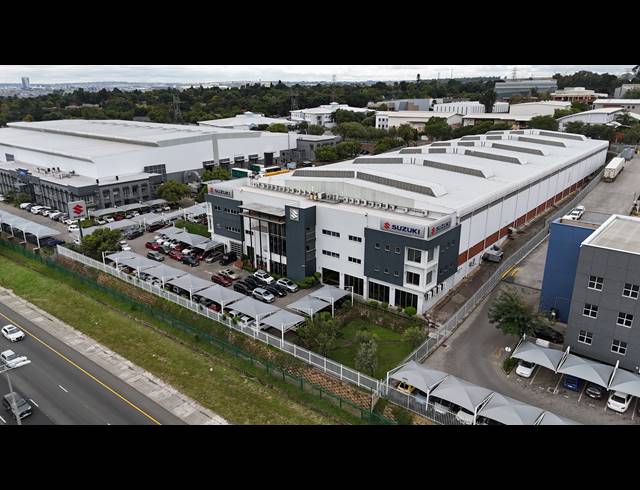 8,760M² WAREHOUSE TO LET IN LINBRO PARK